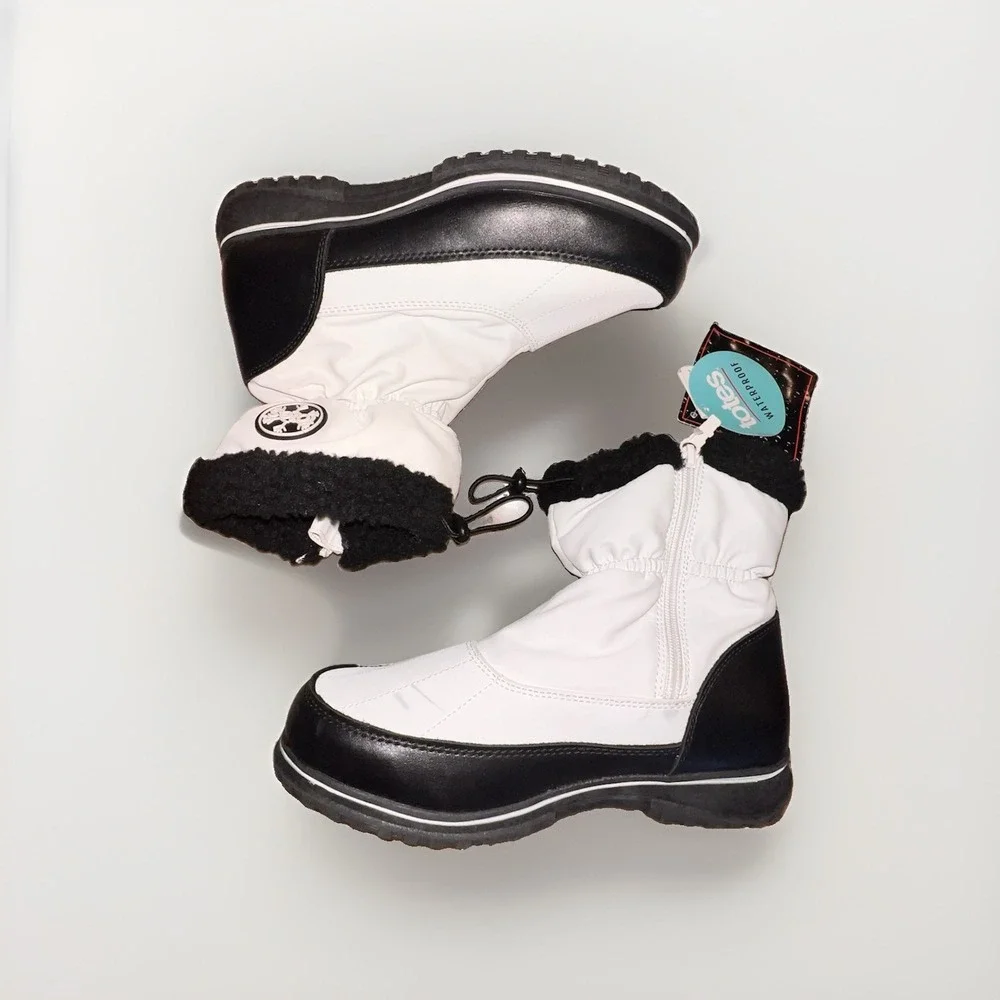 Totes WATERPROOF WHITE THERMOLITE CORE Woman's 7 M SNOW Winter Boots NEW